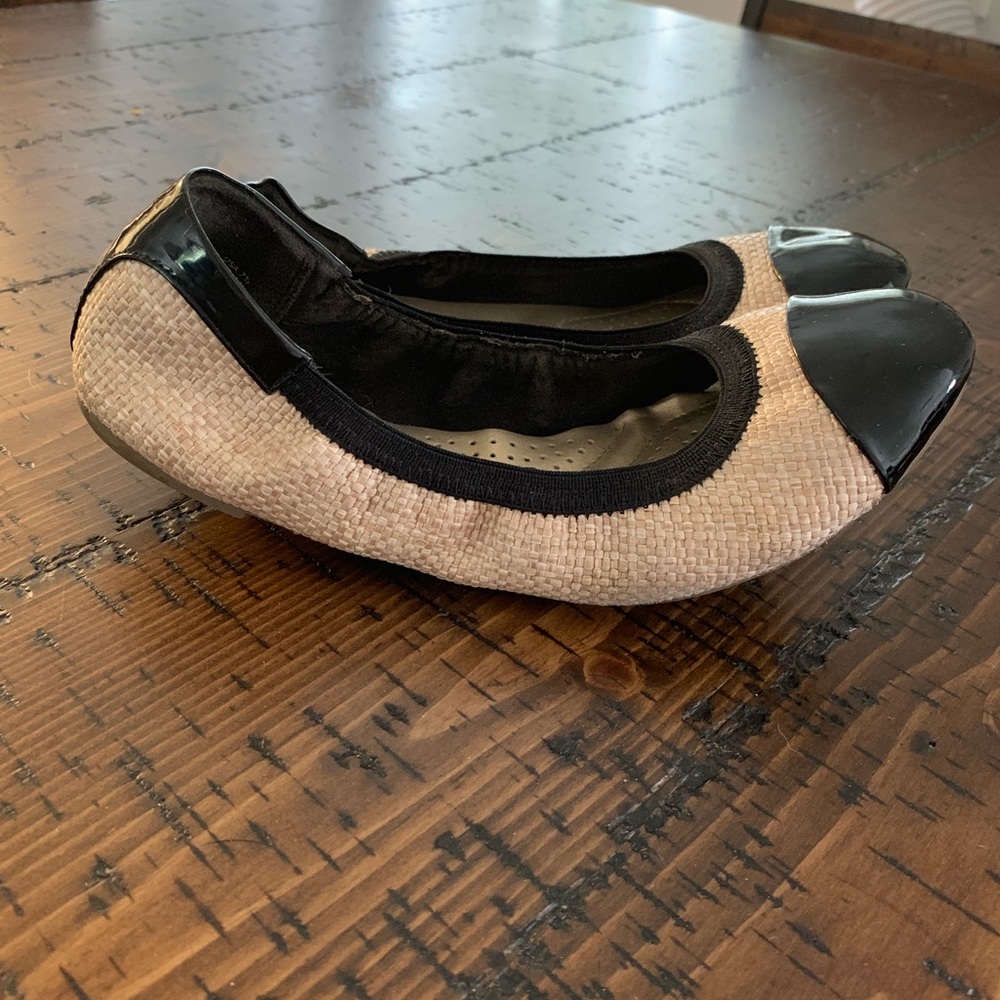 Black and Tan ballet flats